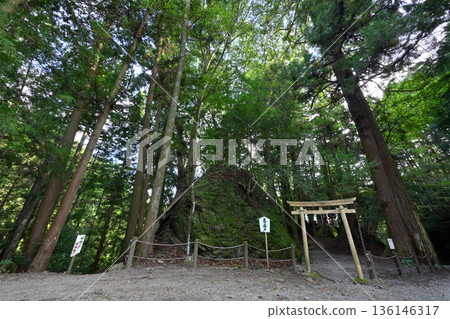 Amano Iwato Muro Ryuna Shrine (Uda City, Nara Prefecture) 136146317