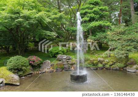 Kenrokuen fountain Kenrokuen fountain 136146430