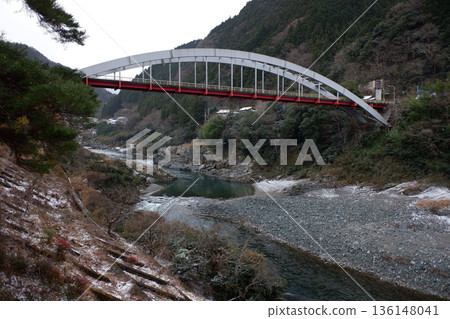 德島縣大伏橋和吉野川 德島縣大伏橋和吉野川 136148041
