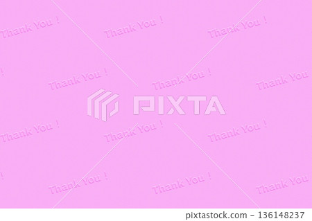 粉紅色背景上的紋理材料,壓印有“謝謝”字樣 粉紅色背景上的紋理材料,壓印有“謝謝”字樣 136148237