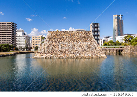香川縣高松市高松城跡玉藻公園 136149165