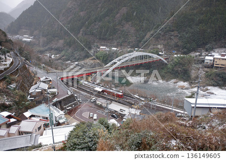 德島縣大步伏市下雪了 德島縣大步伏市下雪了 136149605