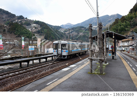 Tokushima Prefecture, Oboke Station, Tosan Line local train 136150369