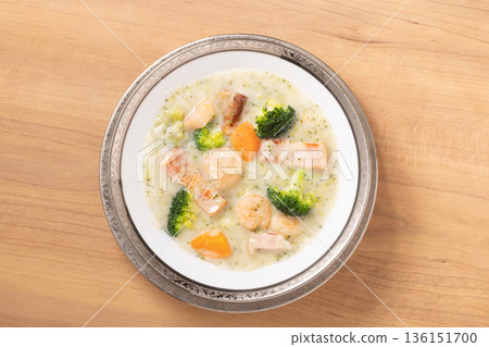 Cream stew (shrimp and bacon) Cream stew (shrimp and bacon) 136151700