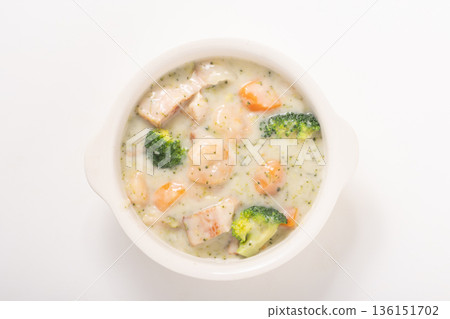 奶油燉菜（蝦仁培根） 136151702