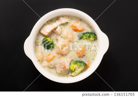 奶油燉菜（蝦仁培根） 136151705