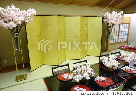 Tatami room with cherry blossoms Tatami room with cherry blossoms 136153201