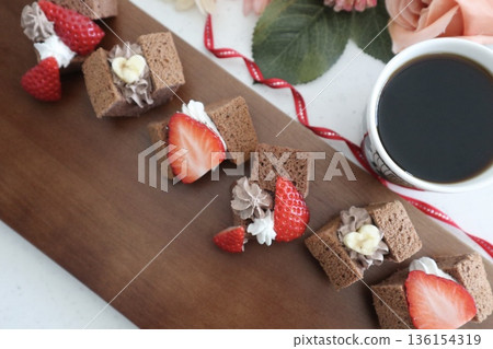 情人節手工迷你戚風蛋糕 136154319