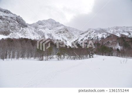 萬代山在冬天 136155244