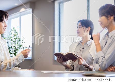 Business person having a meeting 136156610