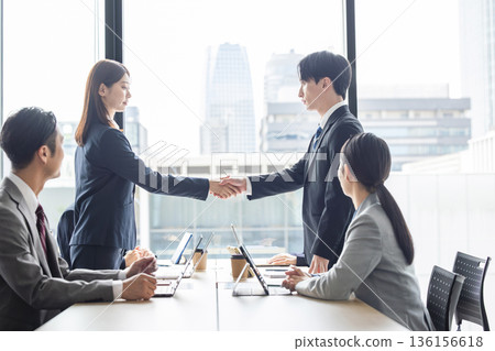 business people shaking hands business people shaking hands 136156618