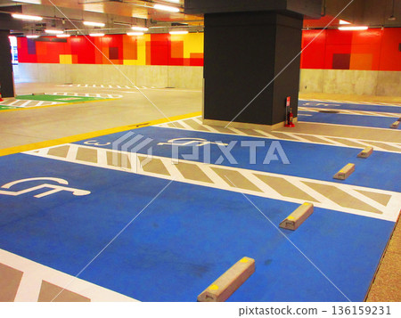 埼玉縣河口市河口市政廳第二主樓的各種景色 136159231