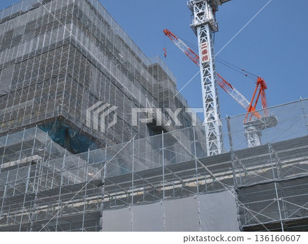 Large-scale construction work/temporary scaffolding and tower cranes Large-scale construction work/temporary scaffolding and tower cranes 136160607