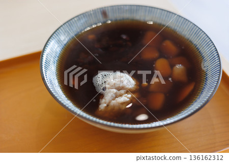 芋泥芋圓紅豆湯 136162312