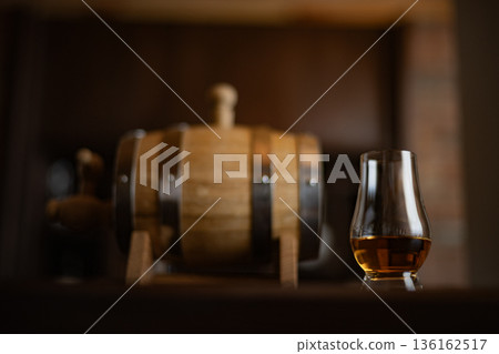 Barrel Aging Image: Whiskey, Copy Space, Bar, Accessories, Miscellaneous Goods, Mini Barrel, Oak, Mizunara Barrel Barrel Aging Image: Whiskey, Copy Space, Bar, Accessories, Miscellaneous Goods, Mini Barrel, Oak, Mizunara Barrel 136162517