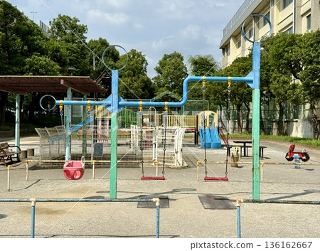 色彩繽紛的遊樂場設施 隅田公園的遊樂場設施 136162667