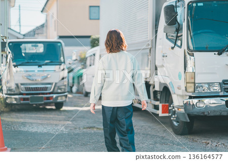 truck driver, female, lady 136164577
