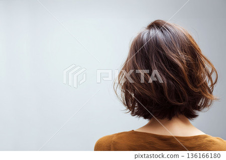 一個女人的背影 136166180