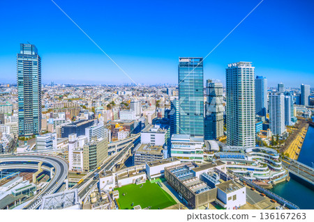 日本橫濱城市景觀新貌。橫濱車站前、新橫濱、武藏小杉、川崎、東京、橫濱灣區等地的高層公寓大樓。 136167263