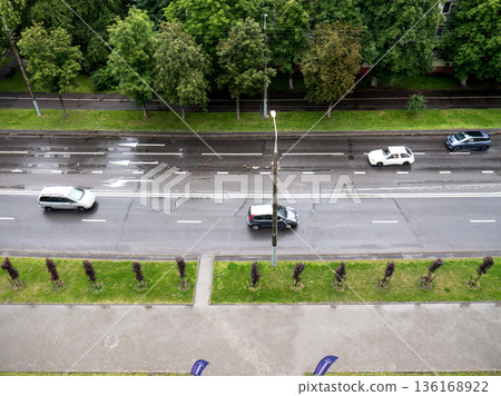 The Architecture road backgrounds and cars. Rain.View from above. The Architecture road backgrounds and cars. Rain.View from above. 136168922