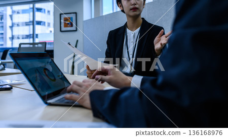 會議中的數據分析 136168976