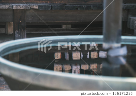 [Mii-dera Temple] The temple grounds floating on the water 136171255