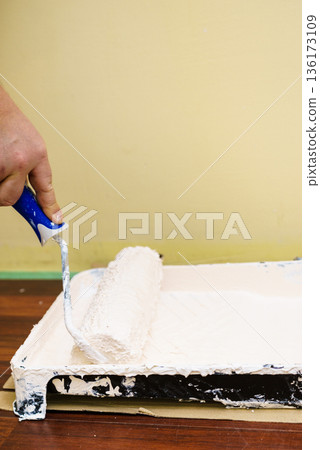 White paint with essentials equipment White paint with essentials equipment 136173109
