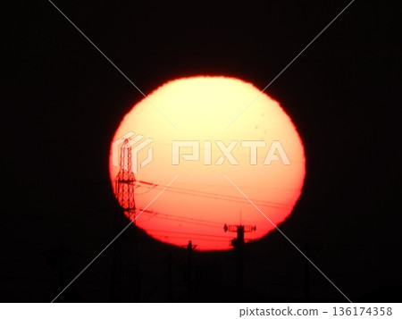 Sunrise 136174358