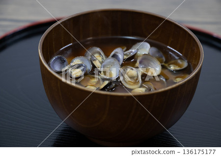 Shijimino miso soup Shijimino miso soup 136175177
