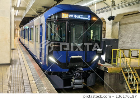 Kintetsu 1A series train stopped at Kintetsu Nagoya Station 136176187