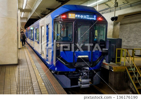 Kintetsu 1A series train stopped at Kintetsu Nagoya Station 136176190