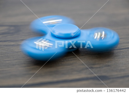 手旋轉器 136176442