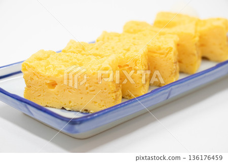 Thick-baked egg Thick-baked egg 136176459