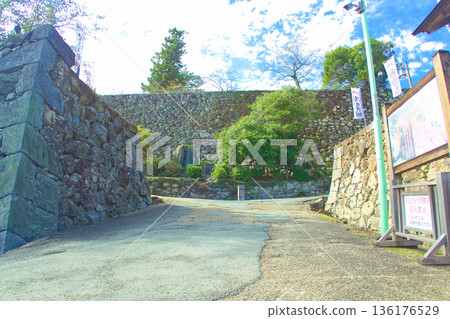 [Mie Prefecture] The remains of the main gate of Matsusaka Castle in Matsusaka City 136176529