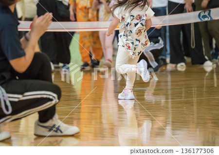 [幼兒園運動會障礙賽] 136177306