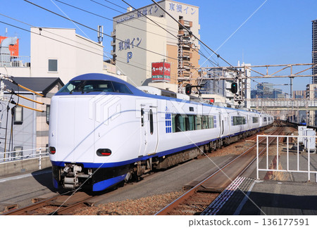 271 Series Haruka Express train passing through Noda Station 136177591