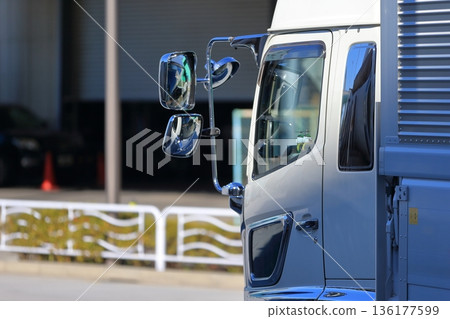 物流卡車 物流卡車 136177599