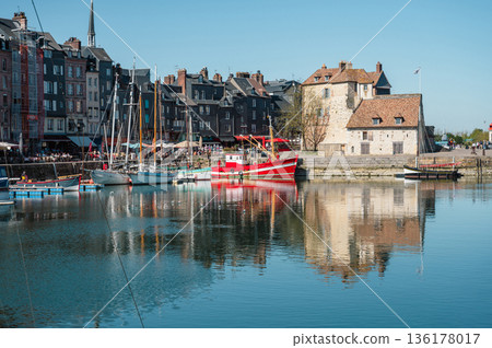 Charming street in Honfleur, Normandy, France 136178017