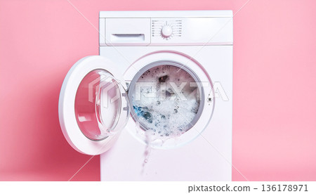一張滾筒式洗衣機泡棉溢出的圖片(生成式人工智慧) 一張滾筒式洗衣機泡棉溢出的圖片(生成式人工智慧) 136178971
