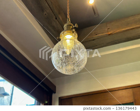 碎玻璃吊燈 碎玻璃吊燈 136179443