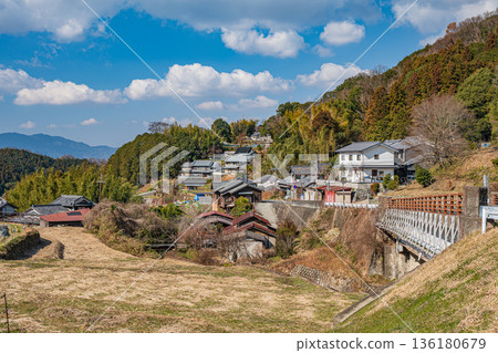 Winter scenery of Sakata rice terraces in Asuka Village, Nara Prefecture Winter scenery of Sakata rice terraces in Asuka Village, Nara Prefecture 136180679