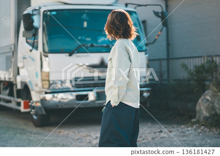 女生 女孩 女性 136181427