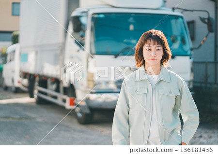 truck driver, females, female 136181436