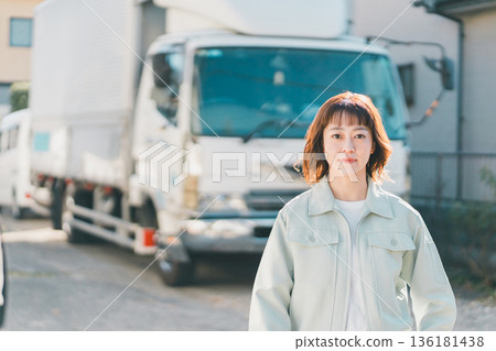 女生 女孩 女性 136181438
