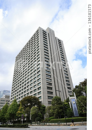 東京千代田區霞關厚生勞動省大樓 136181573
