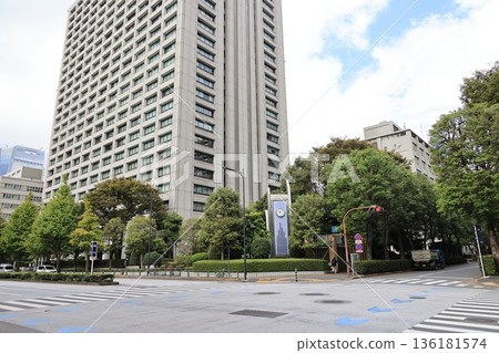 東京千代田區霞關厚生勞動省大樓 136181574