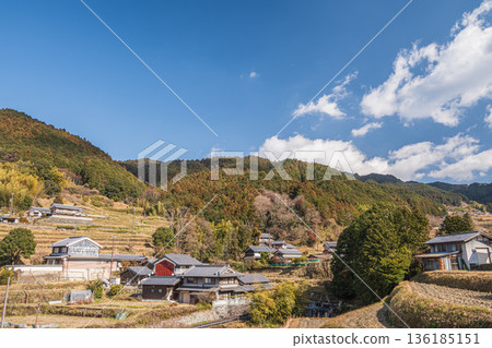 Mountain village scenery in Asuka Village, Nara Prefecture 136185151