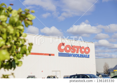 Costco store exterior under a blue sky (Australia) 136185330