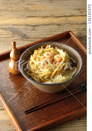 蝦仁蔬菜天婦羅烏龍麵 136185970