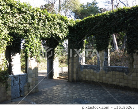 位於橫濱市中區港觀山公園法國山地區的前法國領事官邸遺址。 136186263